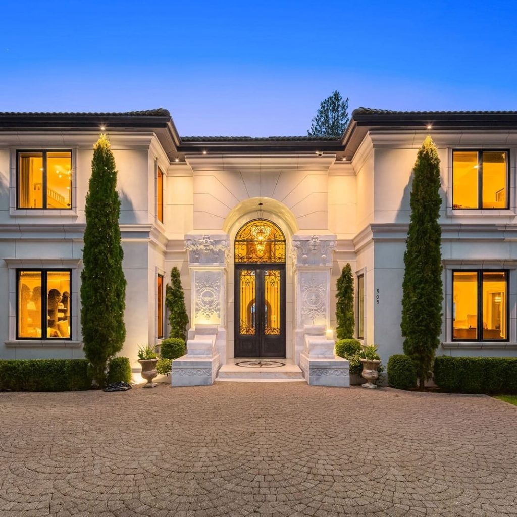 Facade of Ciara and Russell Wilson’s Former WA Home