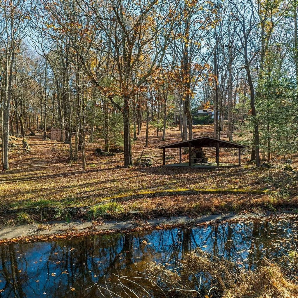 Pavilion View of Jackie Gleason’s Former NY Home