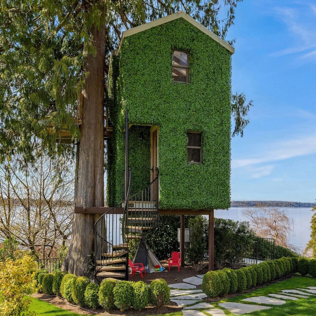 Treehouse of Ciara and Russell Wilson’s Former WA Home