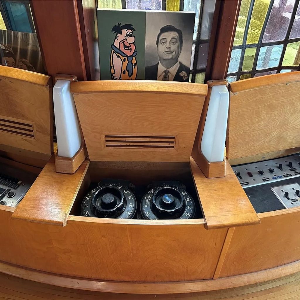 Audio Equipment in Jackie Gleason’s Former NY Home