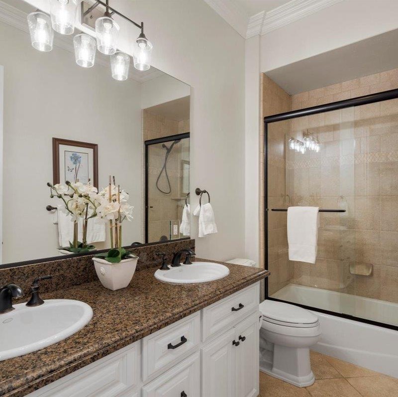 Bath Room in Deebo Samuel’s California Home