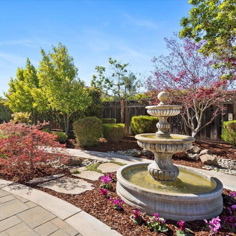 Fountain in Deebo Samuel’s California Home