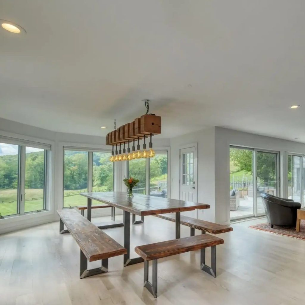Dining Room in Christopher Reeve’s Former MA Home