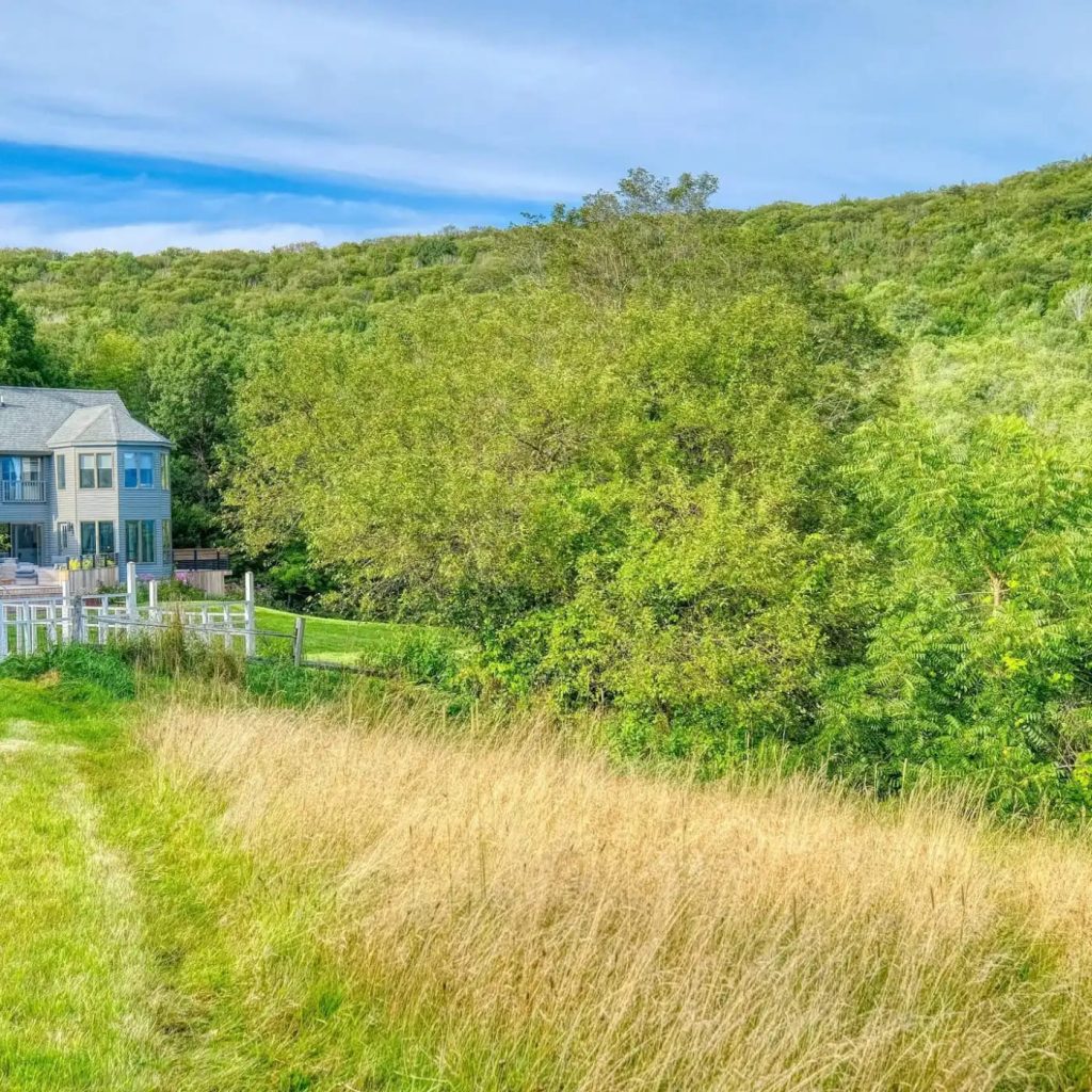 Surroundings of Christopher Reeve’s Former MA Home
