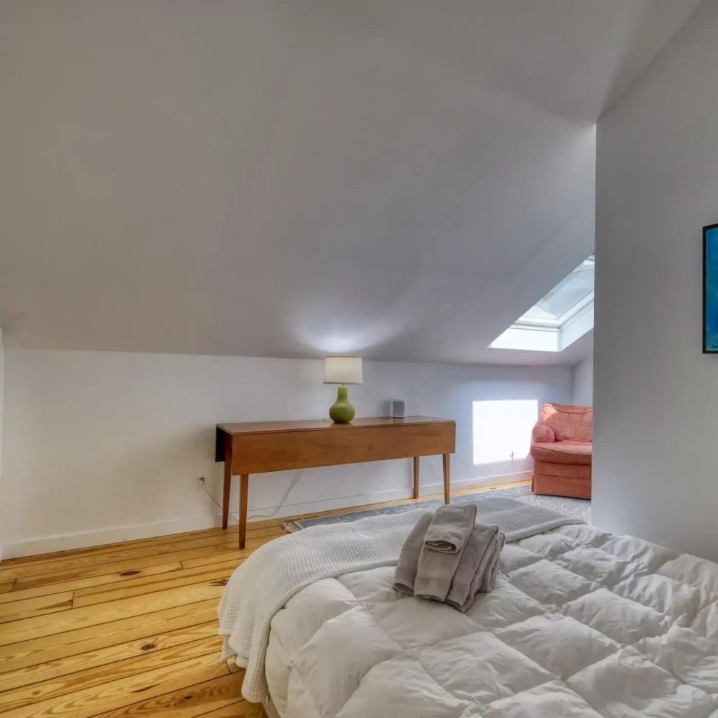 Bedroom in Christopher Reeve’s Former MA Home