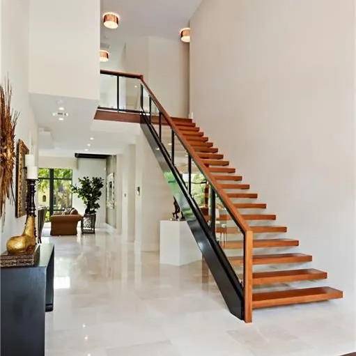 Staircase in Anthony Rizzo's Fort Lauderdale Home