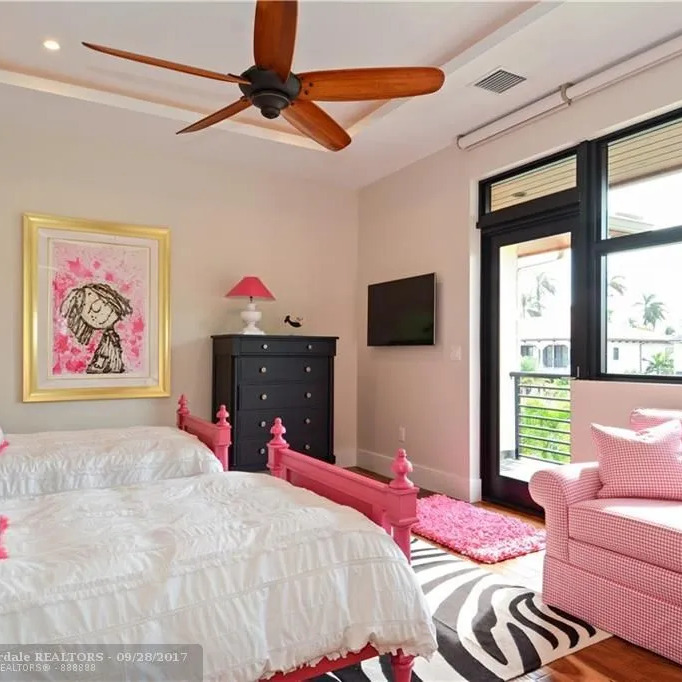 Bedroom in Anthony Rizzo's Fort Lauderdale Home