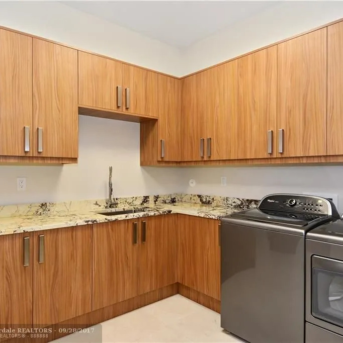 Laundry Room in Anthony Rizzo's Fort Lauderdale Home