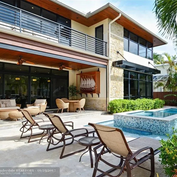 Outdoor Seating Area of Anthony Rizzo's Fort Lauderdale Home