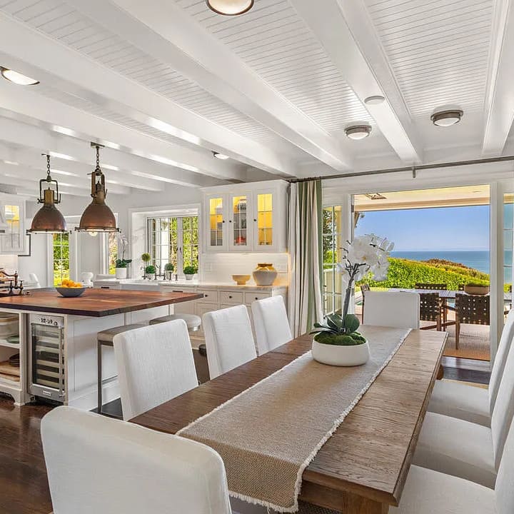 Dining Area in Suzanne Zimmer's California Home