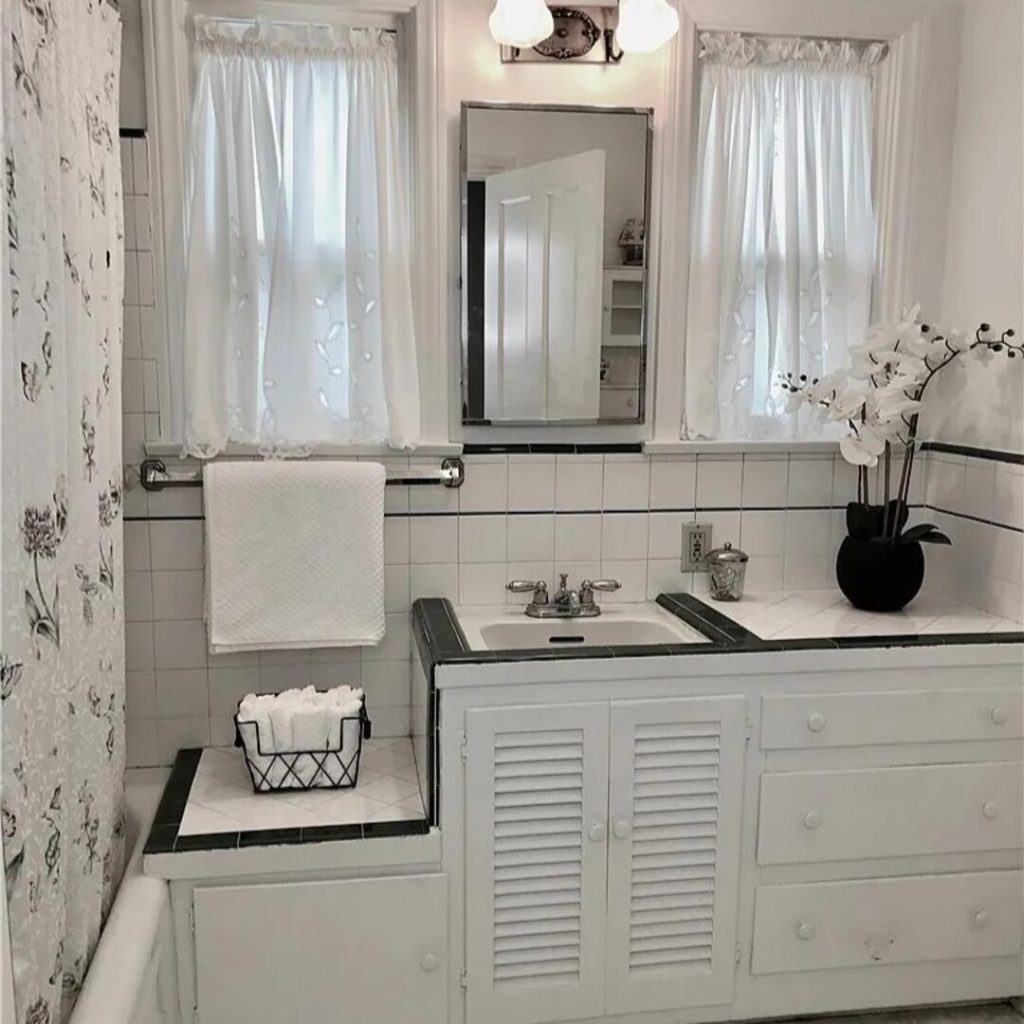 Bathroom in Teddy Swims’ Sherman Oaks Home
