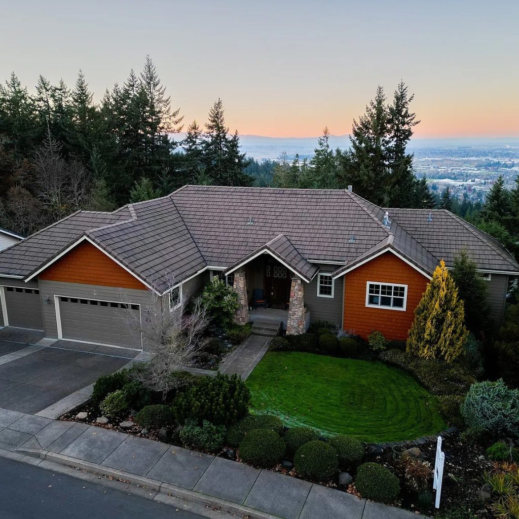 Evening Ambiance of Dan Lanning's Former OR Home