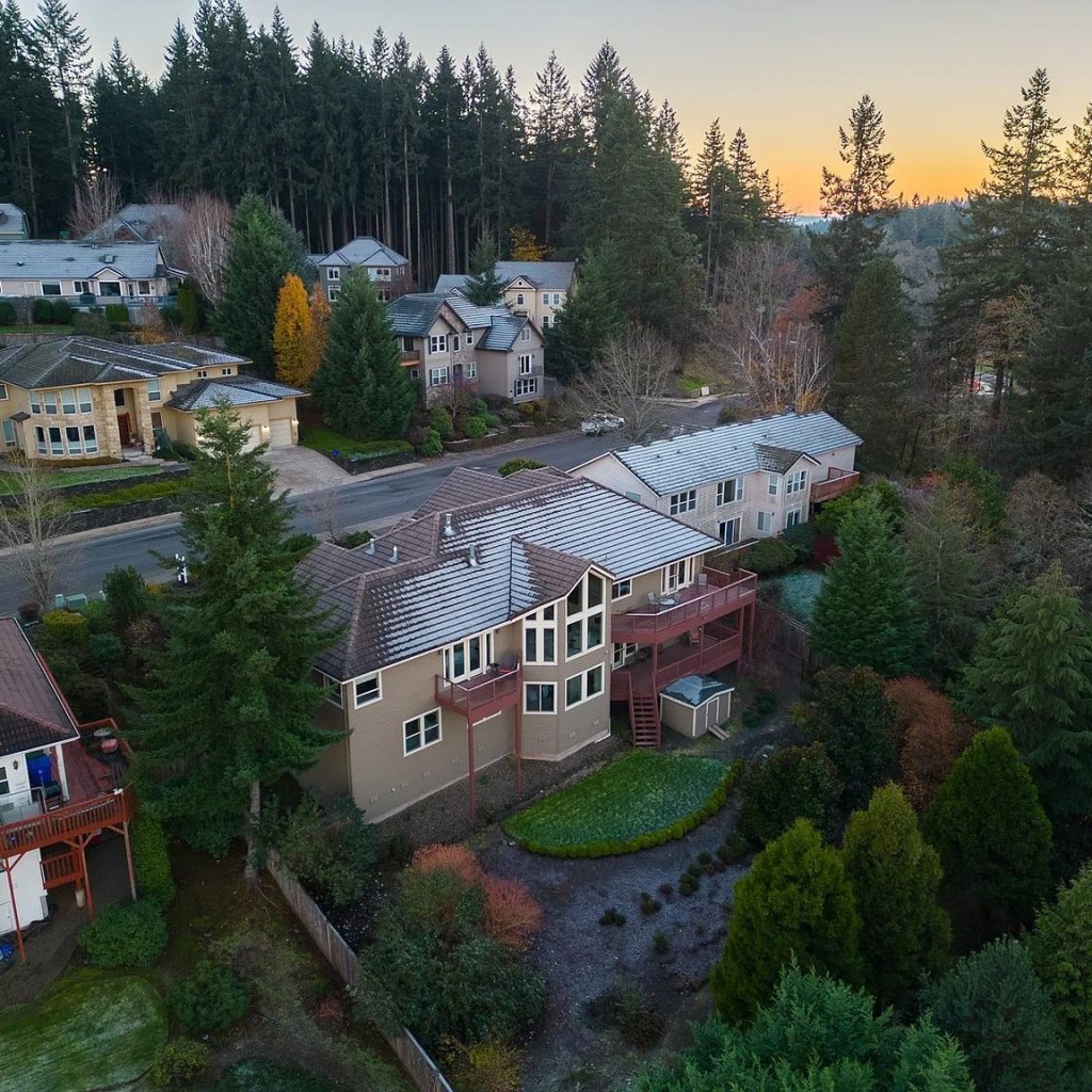 Neighborhood View from Dan Lanning's Former OR Home