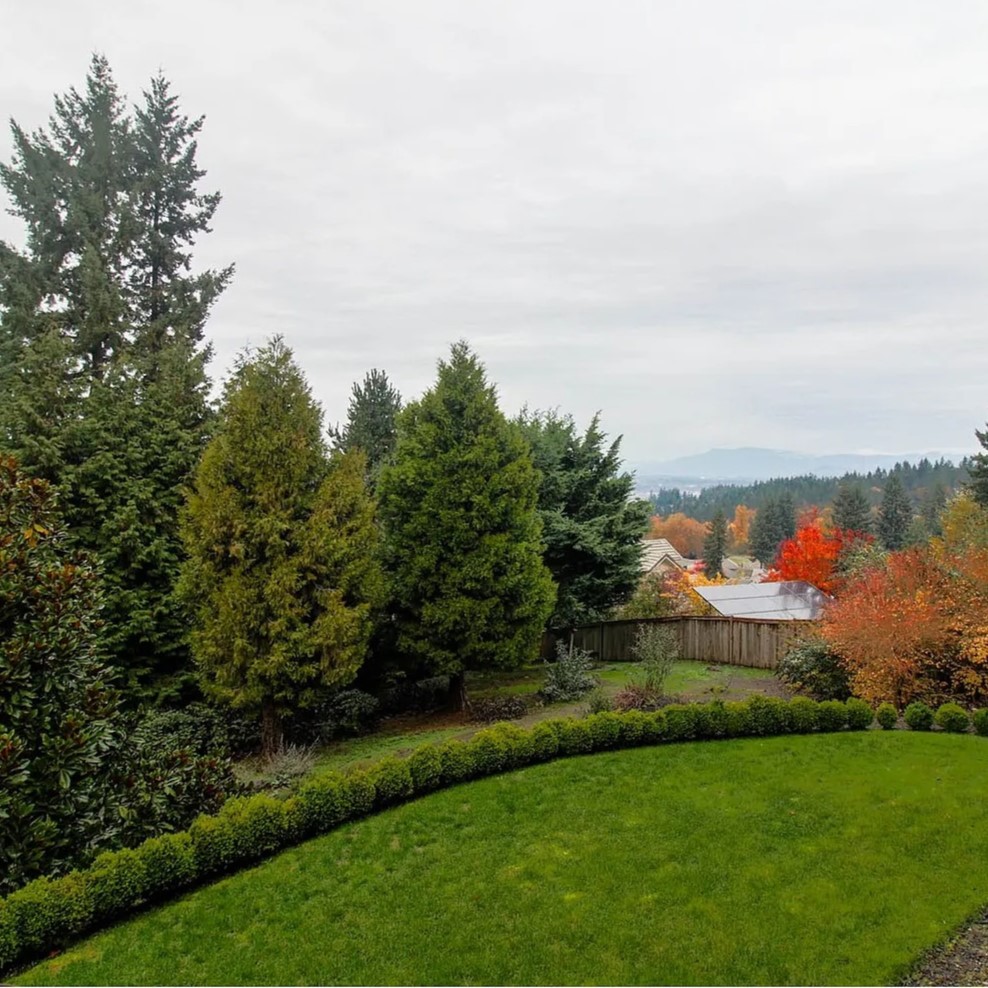 Pristine Lawn of Dan Lanning's Former OR Home