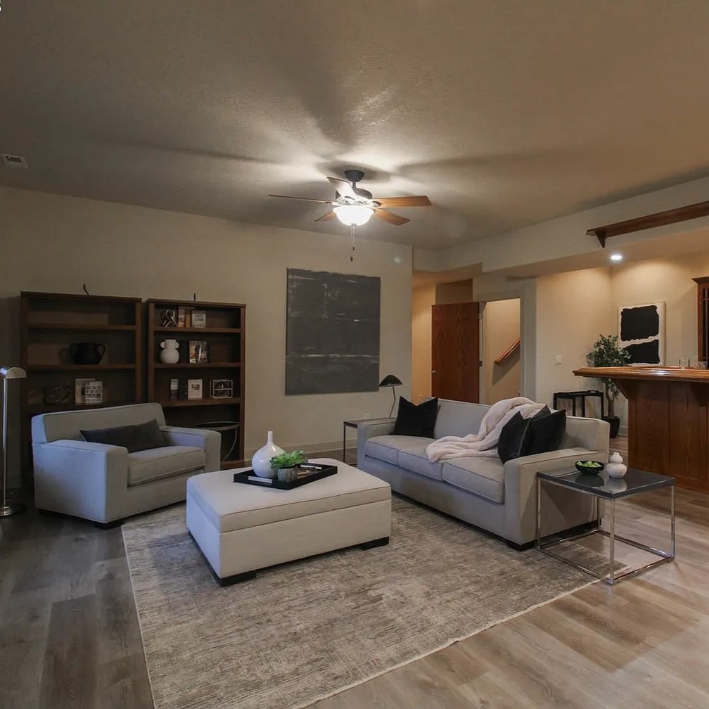 Living Room in Dan Lanning's Former OR Home