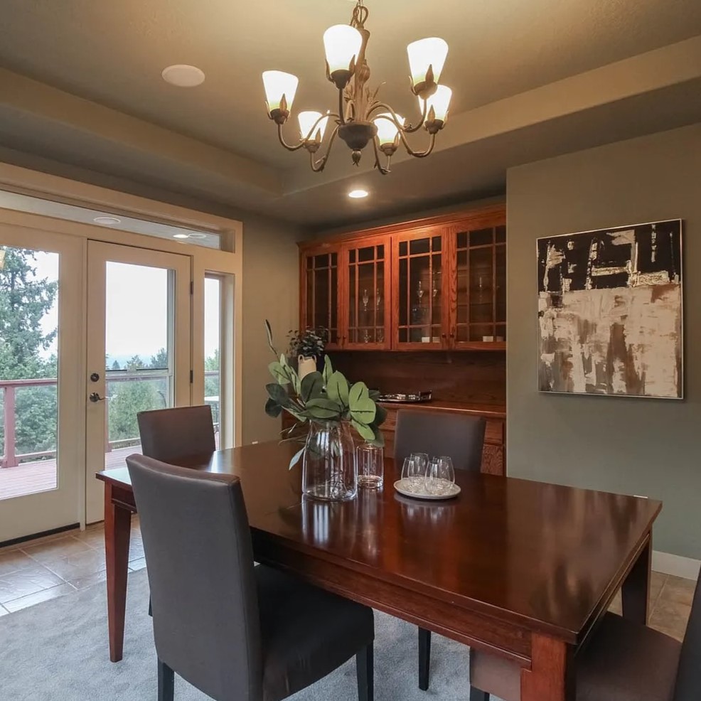 Dining Room in Dan Lanning's Former OR Home
