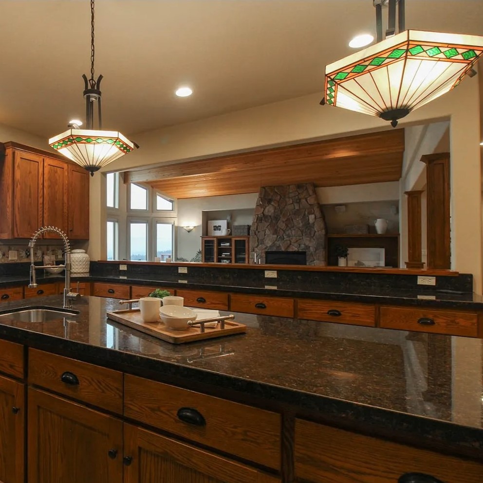 Double Sink in Dan Lanning's Former OR Home