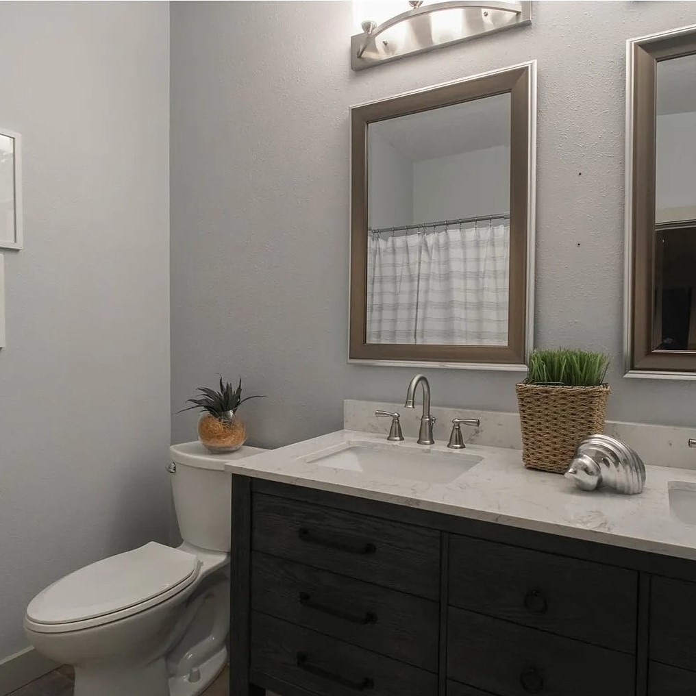 Bathroom in Dan Lanning's Former OR Home