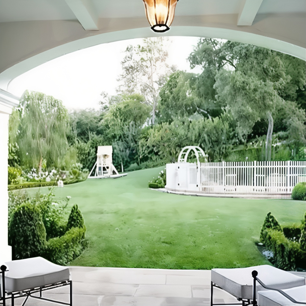 Backyard of Bill Lawrence and Christa Miller's Former CA Home