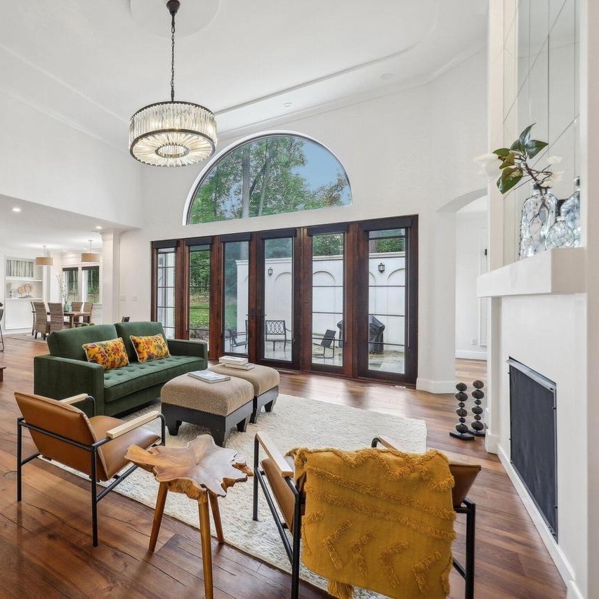 Living Area in Khris Middleton's WI Home