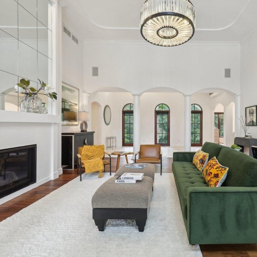 Living Area in Khris Middleton's WI Home