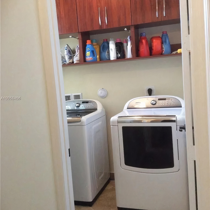 Laundry Room in Teddy Bridgewater's FL Home