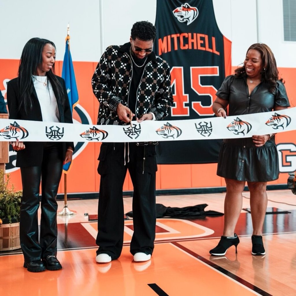Donovan Mitchell with his Mom