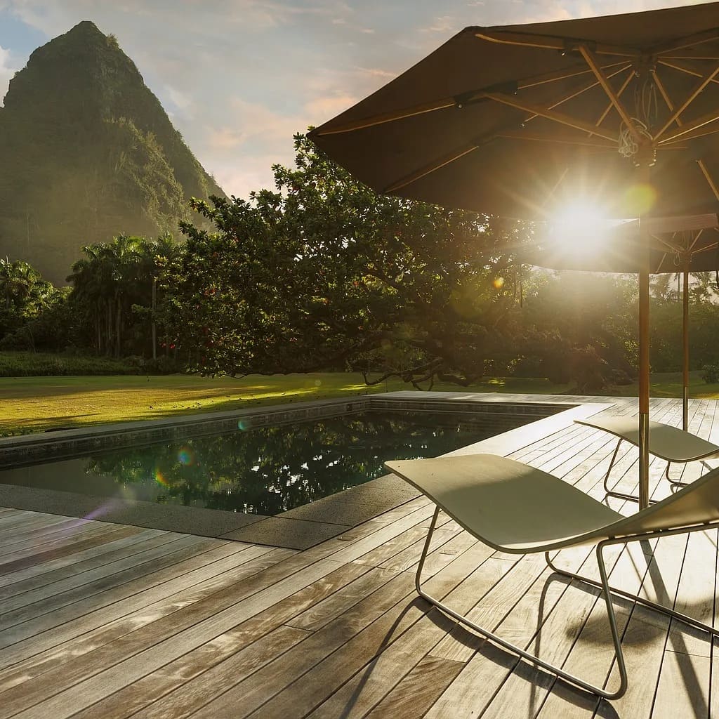 Poolside of Julia Roberts’ Former Hawaii Home