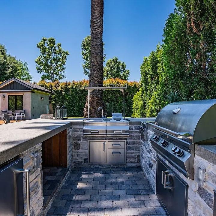 Outdoor Kitchen of Demi Lovato’s CA Home