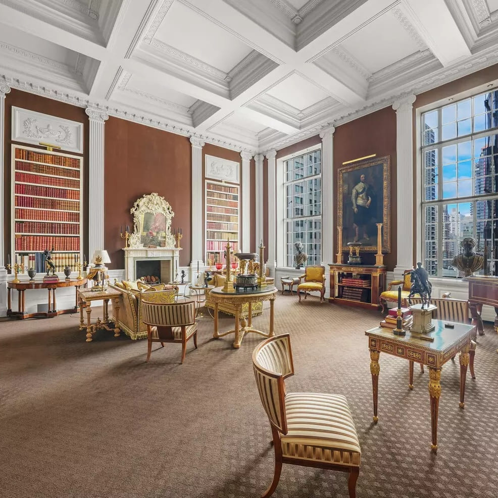 Living Room in Carolyne Roehm’s NYC Home