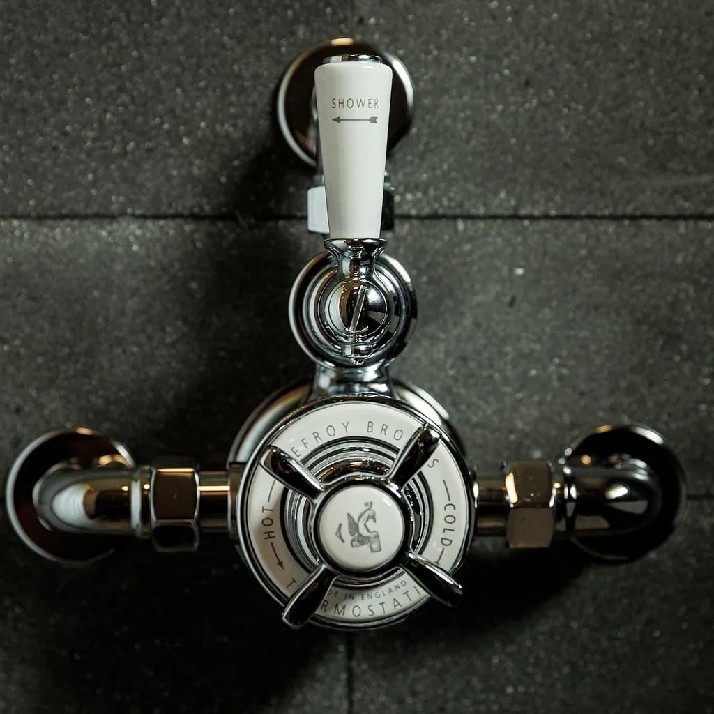 Bathroom Fixture in Julia Roberts’ Former Hawaii Home